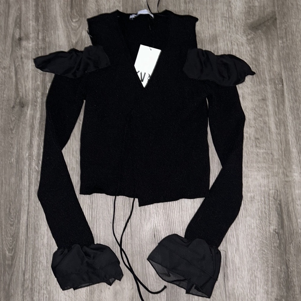 Zara ruffle knit top - Picture 8 of 11